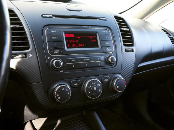 Kia Cerato III с пробегом 2015 года, цена 1 085 000 рублей, 88003 км, седан, Автокод Объявления