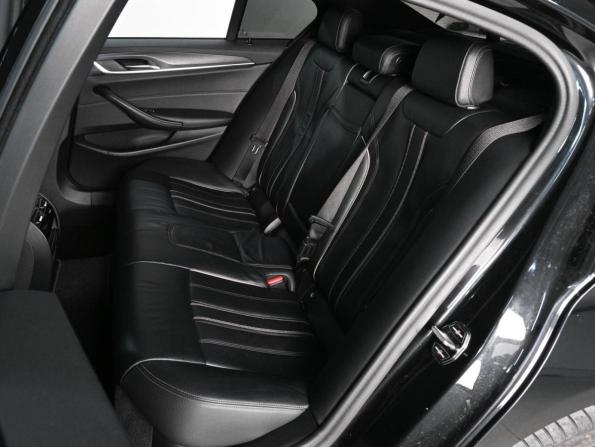 BMW 5 серии VII (G30/G31/G38) Рестайлинг с пробегом 2021 года, цена 4 099 000 рублей, 118748 км, седан, Автокод Объявления