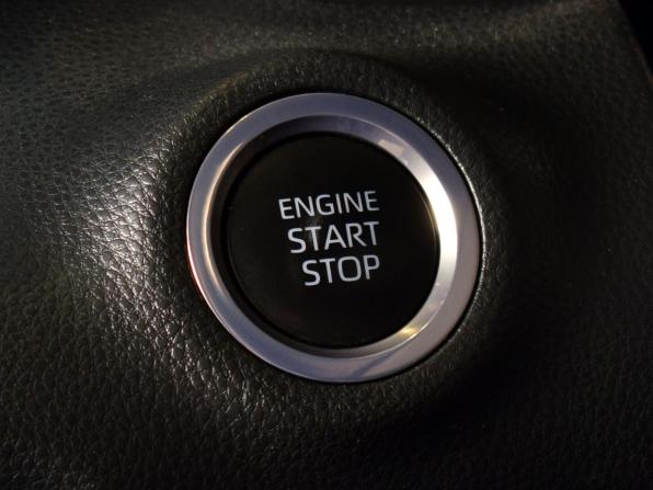 Toyota Yaris IV с пробегом 2021 года, цена 1 145 995 рублей, 81088 км, хэтчбек, Автокод Объявления