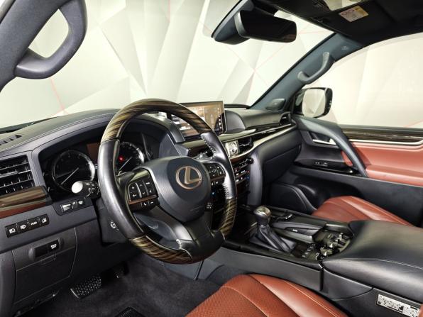 Lexus LX III Рестайлинг 2 с пробегом 2018 года, цена 6 495 000 рублей, 235868 км, внедорожник, Автокод Объявления