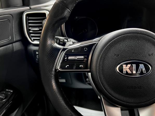 Kia Sportage IV Рестайлинг с пробегом 2018 года, цена 2 340 000 рублей, 111537 км, внедорожник, Автокод Объявления