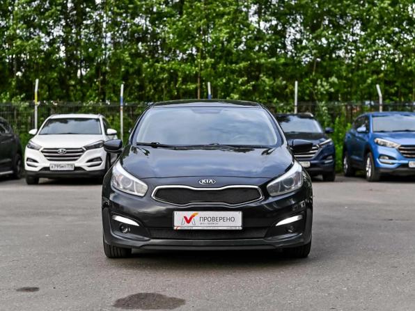 Kia Ceed II Рестайлинг с пробегом 2017 года, цена 980 000 рублей, 252631 км, хэтчбек, Автокод Объявления