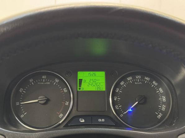 Skoda Fabia II Рестайлинг с пробегом 2012 года, цена 550 000 рублей, 245262 км, универсал, Автокод Объявления