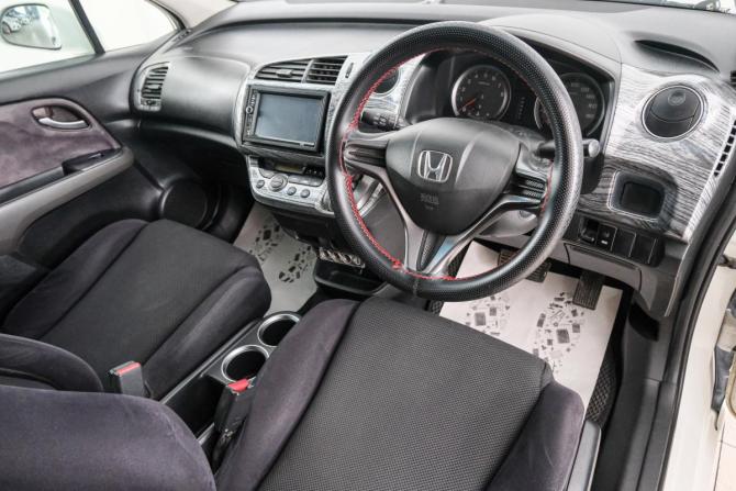 Honda Stream II с пробегом 2008 года, цена 949 000 рублей, 240000 км, компактвэн, Автокод Объявления