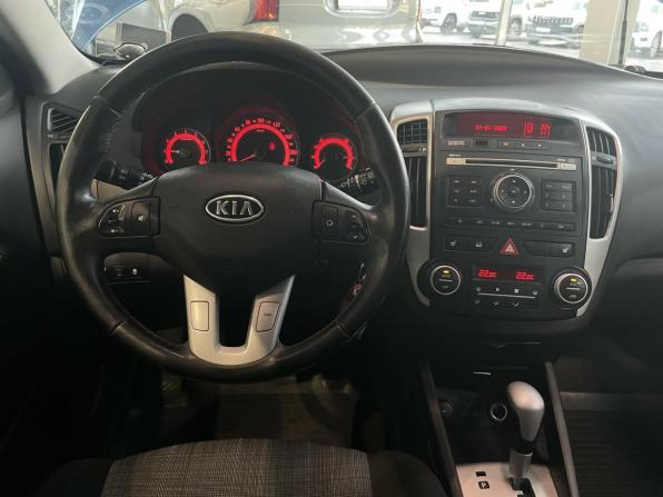 Kia Ceed I Рестайлинг с пробегом 2011 года, цена 767 600 рублей, 199242 км, хэтчбек, Автокод Объявления