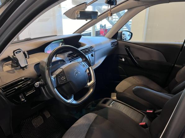 Citroen C4 Picasso II Рестайлинг с пробегом 2017 года, цена 1 420 000 рублей, 116040 км, компактвэн, Автокод Объявления