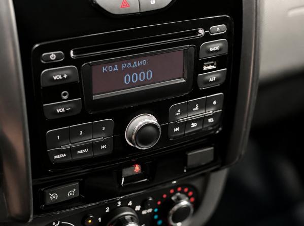Renault Duster I Рестайлинг с пробегом 2015 года, цена 1 299 000 рублей, 127000 км, внедорожник, Автокод Объявления