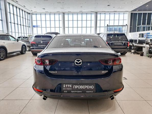Mazda 3 IV (BP) с пробегом 2021 года, цена 1 970 000 рублей, 109193 км, седан, Автокод Объявления