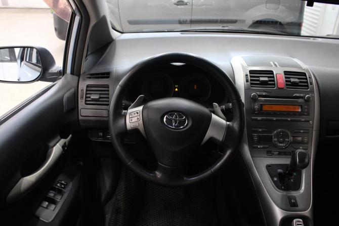 Toyota Auris I с пробегом 2008 года, цена 618 000 рублей, 211100 км, хэтчбек, Автокод Объявления