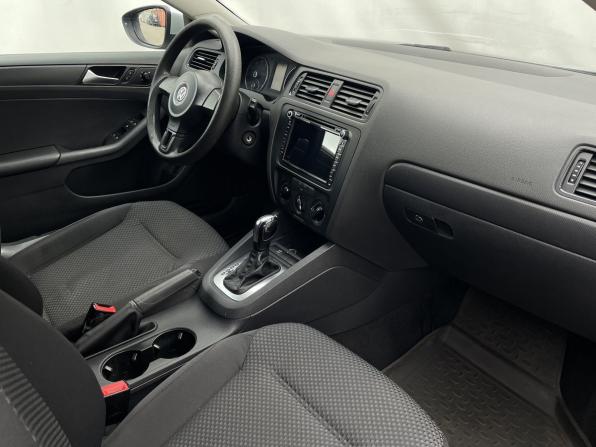 Volkswagen Jetta VI с пробегом 2013 года, цена 849 000 рублей, 224432 км, седан, Автокод Объявления