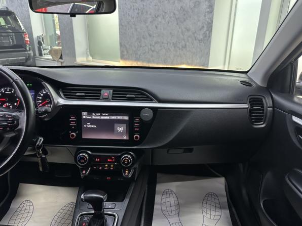 Kia Rio IV Рестайлинг с пробегом 2021 года, цена 1 735 000 рублей, 73714 км, хэтчбек, Автокод Объявления
