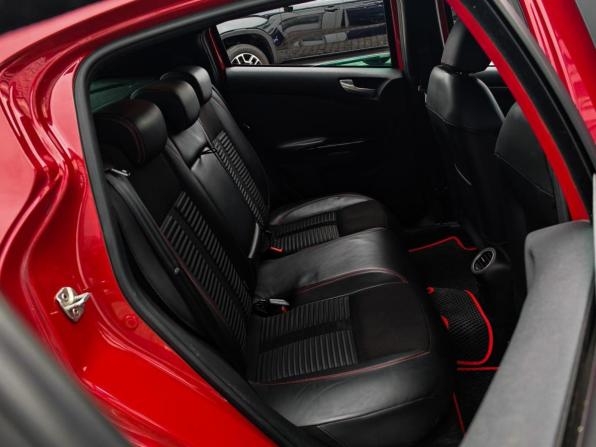 Alfa Romeo Giulietta III с пробегом 2011 года, цена 1 180 000 рублей, 90798 км, хэтчбек, Автокод Объявления