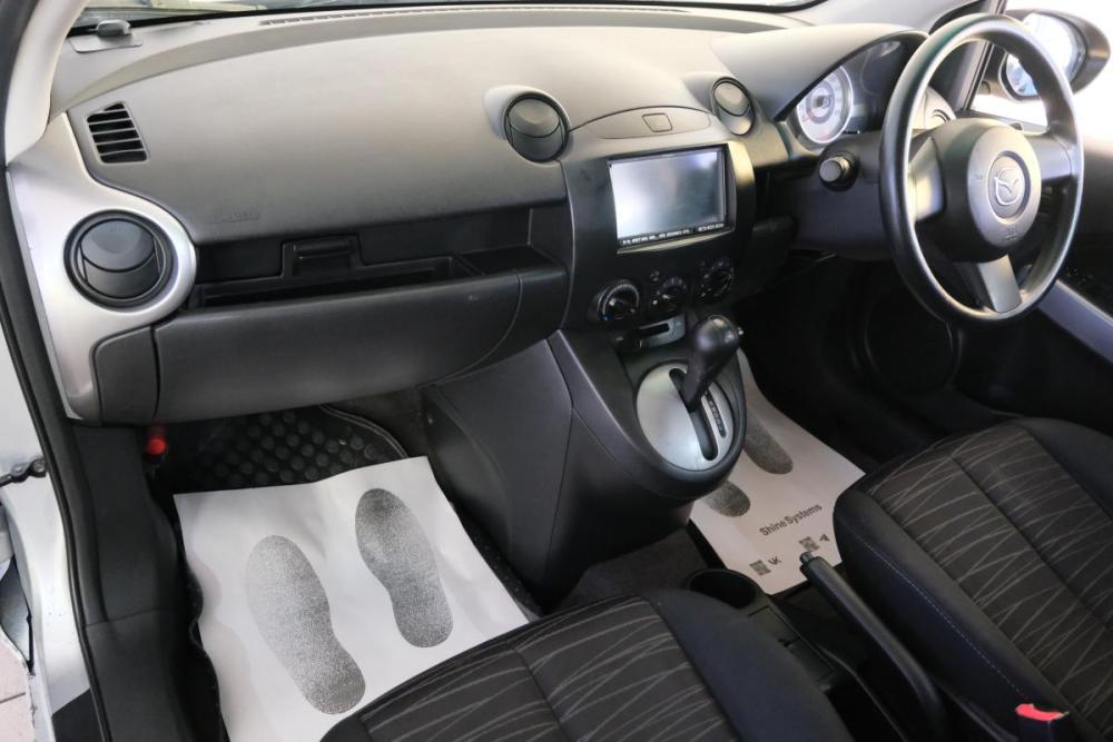 Mazda Demio III (DE) Омск  - изображение 16