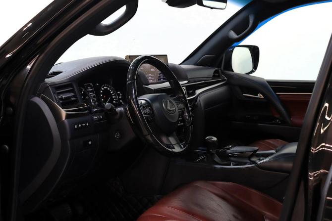 Lexus LX III Рестайлинг 2 с пробегом 2018 года, цена 7 500 000 рублей, 234500 км, внедорожник, Автокод Объявления