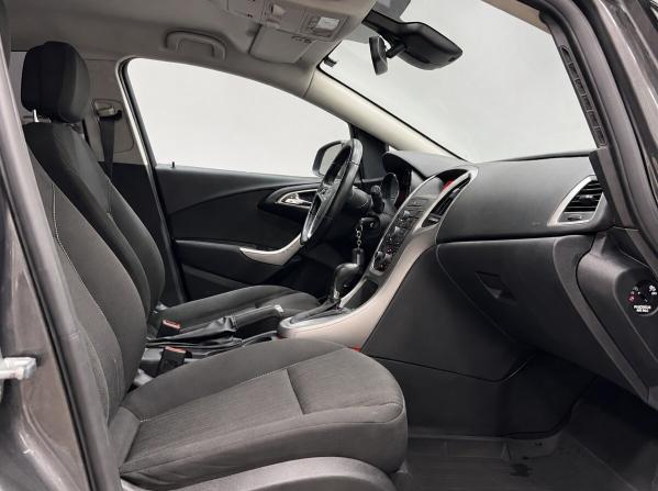 Opel Astra J с пробегом 2012 года, цена 659 500 рублей, 158356 км, хэтчбек, Автокод Объявления