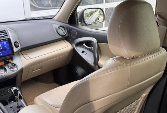 Toyota RAV4 III (XA30) Рестайлинг с пробегом 2012 года, цена 1 470 000 рублей, 196297 км, внедорожник, Автокод Объявления