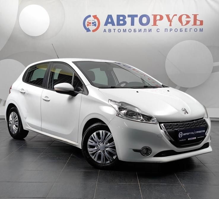 Peugeot 208 I Москва  - изображение 1