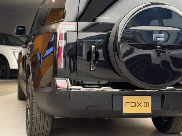 Rox 01 с пробегом 2026 года, цена 7 675 000 рублей, 10 км, внедорожник, Автокод Объявления