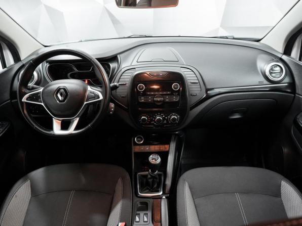 Renault Kaptur I Рестайлинг с пробегом 2022 года, цена 1 733 000 рублей, 142000 км, внедорожник, Автокод Объявления