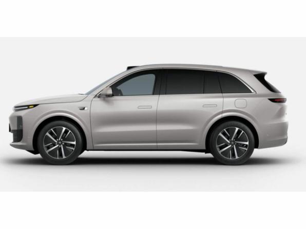 Новый Li Auto (Lixiang) L6 2025 года, цена 7 400 000 рублей, внедорожник, Автокод Объявления