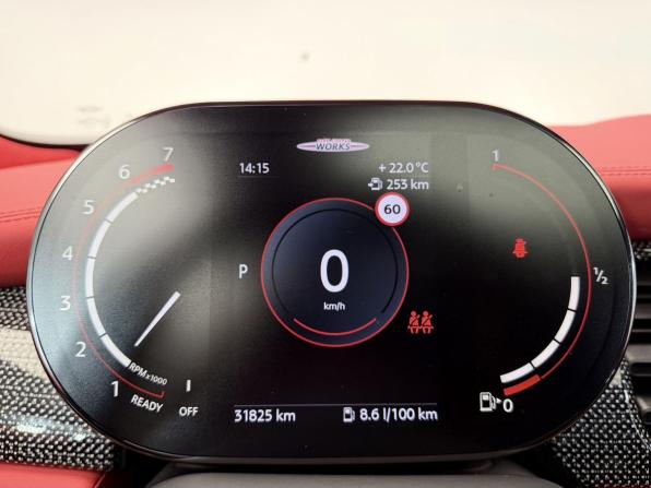 Mini Hatch III (F55/F56) Рестайлинг 2 с пробегом 2021 года, цена 3 849 000 рублей, 31823 км, хэтчбек, Автокод Объявления
