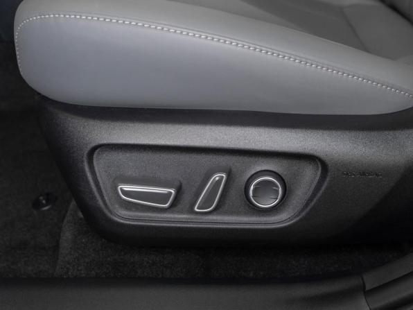 Toyota RAV4 VI (XA60) с пробегом 2026 года, цена 4 350 000 рублей, 70 км, внедорожник, Автокод Объявления