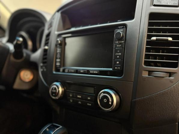 Mitsubishi Pajero IV Рестайлинг 1 с пробегом 2013 года, цена 2 147 000 рублей, 227543 км, внедорожник, Автокод Объявления