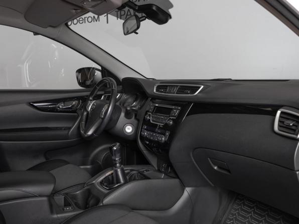 Nissan Qashqai II с пробегом 2017 года, цена 1 648 400 рублей, 110469 км, внедорожник, Автокод Объявления