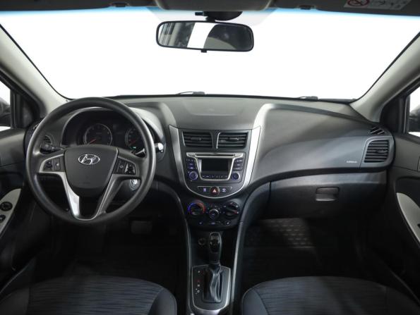 Hyundai Solaris I Рестайлинг с пробегом 2015 года, цена 1 219 000 рублей, 51033 км, седан, Автокод Объявления