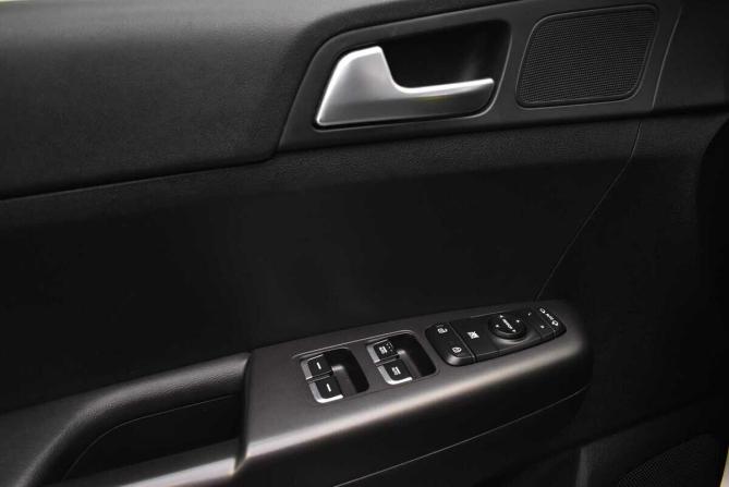 Kia Sportage IV Рестайлинг с пробегом 2021 года, цена 2 300 000 рублей, 120865 км, внедорожник, Автокод Объявления