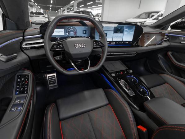 Audi A5 III (B10) с пробегом 2025 года, цена 5 690 000 рублей, 8333 км, лифтбек, Автокод Объявления
