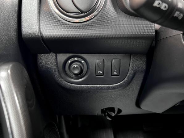Renault Logan II Рестайлинг с пробегом 2019 года, цена 1 095 000 рублей, 122948 км, седан, Автокод Объявления