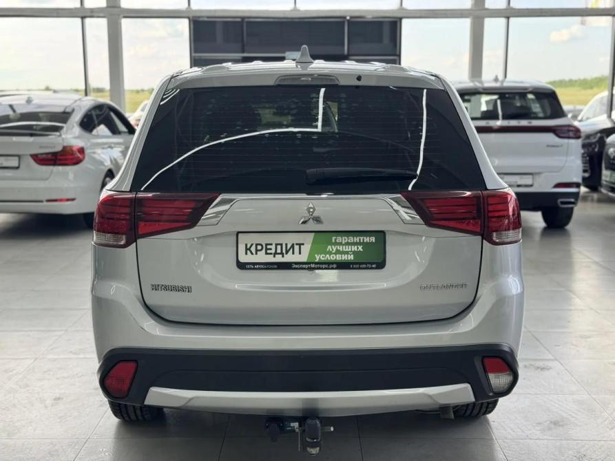 Mitsubishi Outlander III Рестайлинг 3 Шахты  - изображение 8