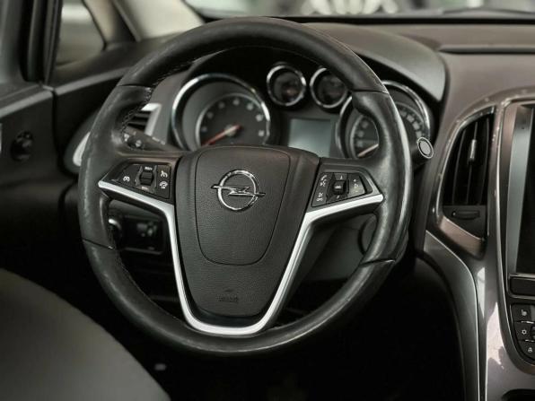 Opel Astra J Рестайлинг с пробегом 2012 года, цена 765 000 рублей, 109535 км, седан, Автокод Объявления
