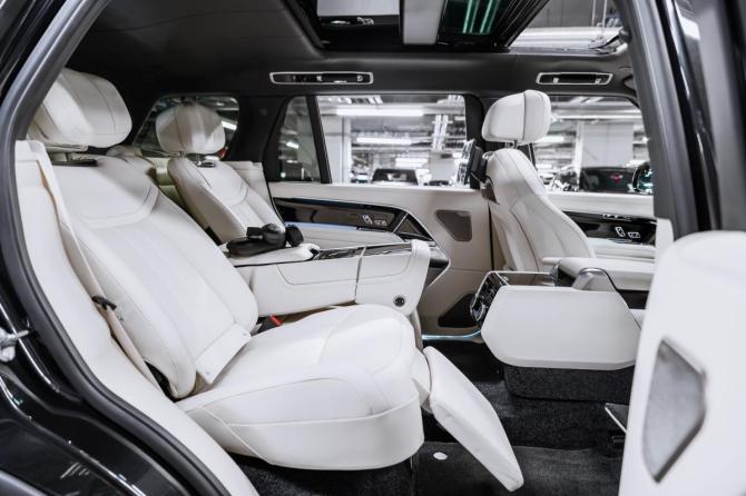 Новый Land Rover Range Rover V 2026 года, цена 27 990 000 рублей, внедорожник, Автокод Объявления