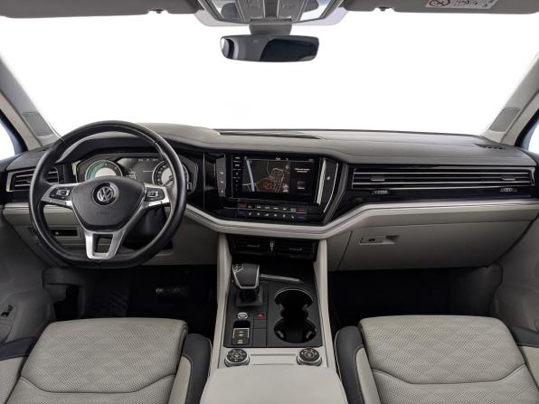 Volkswagen Touareg III с пробегом 2018 года, цена 3 970 000 рублей, 258853 км, внедорожник, Автокод Объявления