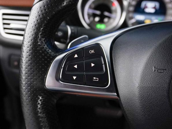 Mercedes-Benz CLS II (C218) Рестайлинг с пробегом 2015 года, цена 2 998 527 рублей, 162468 км, седан, Автокод Объявления