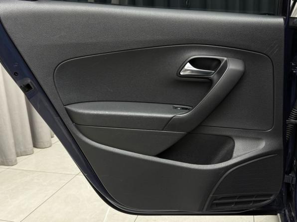 Volkswagen Polo V с пробегом 2011 года, цена 559 000 рублей, 187227 км, седан, Автокод Объявления