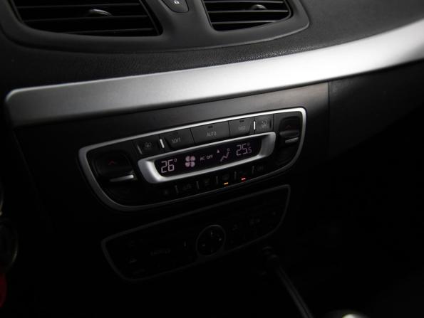 Renault Fluence I с пробегом 2012 года, цена 495 000 рублей, 297083 км, седан, Автокод Объявления
