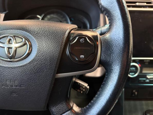 Toyota Camry VII (XV50) с пробегом 2013 года, цена 1 599 000 рублей, 202000 км, седан, Автокод Объявления