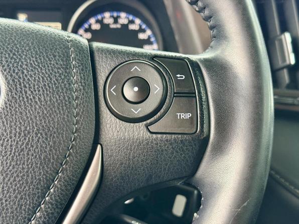 Toyota RAV4 IV (XA40) Рестайлинг с пробегом 2017 года, цена 2 145 000 рублей, 183924 км, внедорожник, Автокод Объявления