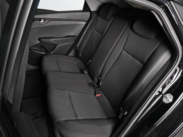 Hyundai Solaris II Рестайлинг с пробегом 2021 года, цена 1 717 000 рублей, 69132 км, седан, Автокод Объявления