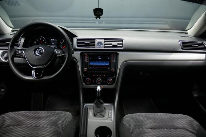 Volkswagen Passat (North America and China) I Рестайлинг с пробегом 2016 года, цена 1 765 000 рублей, 114000 км, седан, Автокод Объявления