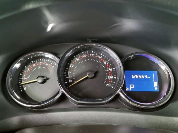 Renault Sandero II с пробегом 2016 года, цена 975 000 рублей, 126541 км, хэтчбек, Автокод Объявления