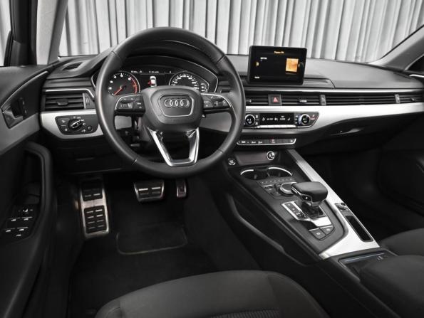 Audi A4 V (B9) с пробегом 2015 года, цена 2 239 000 рублей, 205166 км, седан, Автокод Объявления