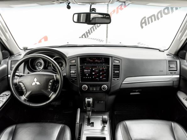 Mitsubishi Pajero IV Рестайлинг 1 с пробегом 2011 года, цена 1 980 000 рублей, 197581 км, внедорожник, Автокод Объявления