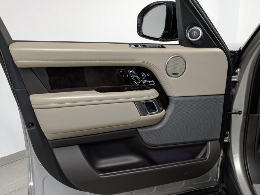 Land Rover Range Rover IV Рестайлинг Санкт-Петербург  - изображение 19