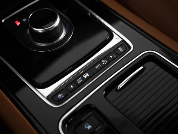 Jaguar XE I с пробегом 2018 года, цена 1 629 000 рублей, 225080 км, седан, Автокод Объявления