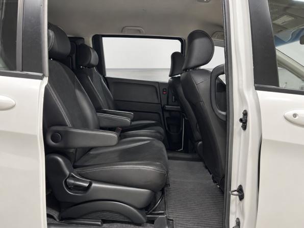Honda Freed I Рестайлинг с пробегом 2014 года, цена 1 099 000 рублей, 136000 км, компактвэн, Автокод Объявления
