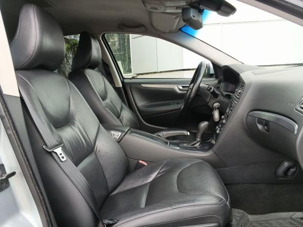 Volvo S60 I Рестайлинг с пробегом 2006 года, цена 699 000 рублей, 258683 км, седан, Автокод Объявления